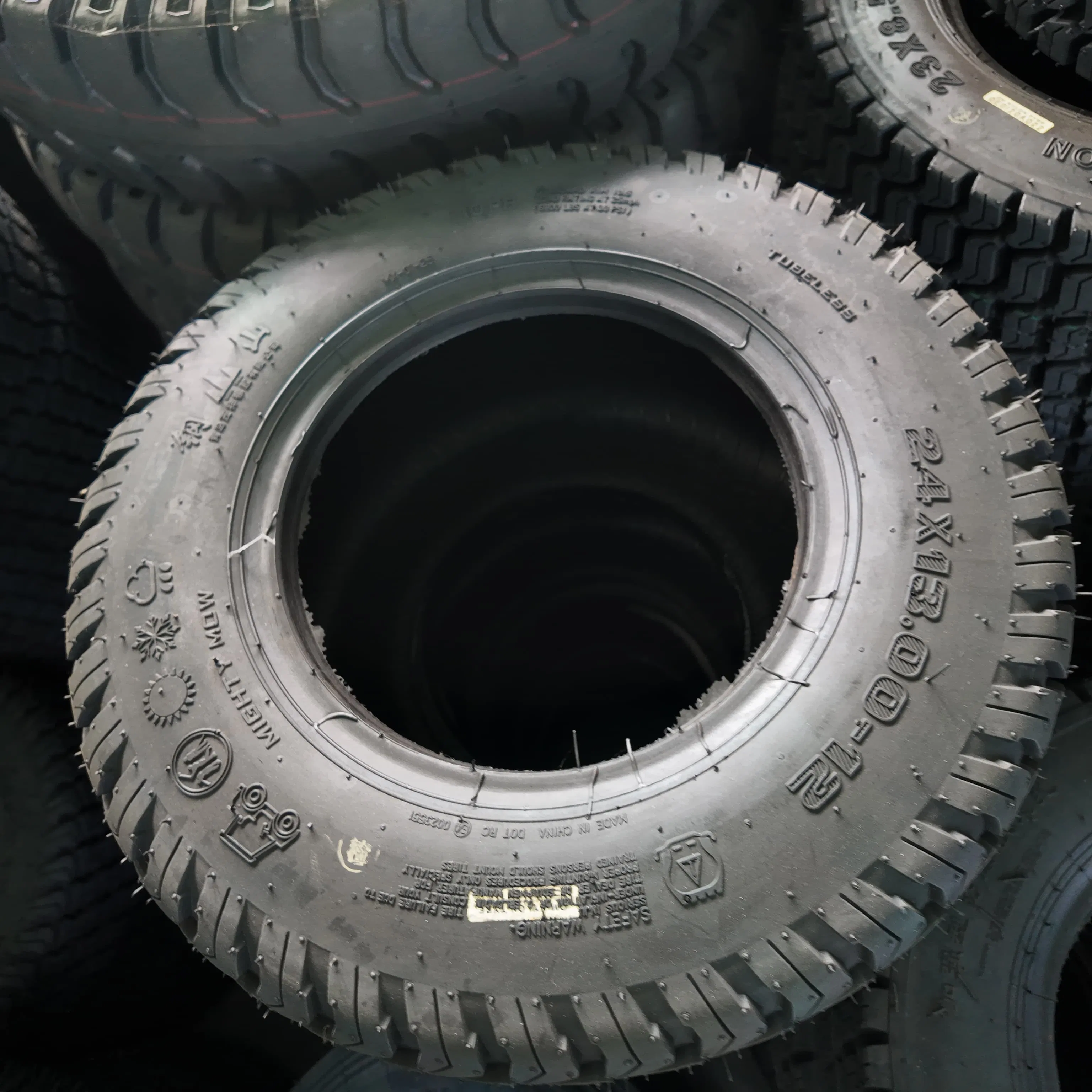 High-Quality BYWELL Radial Tyre 16/70-20-16PR for Distribution