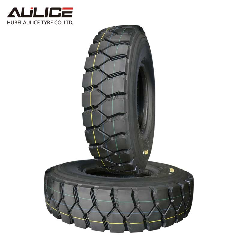 DOT Label Factory All Steel Radial Drive Wheel Heavy Duty Dump Truck Tyres, TBR Tyre, Bus Trailer Tire 6.50R16 to 12.00r20 11.00r20