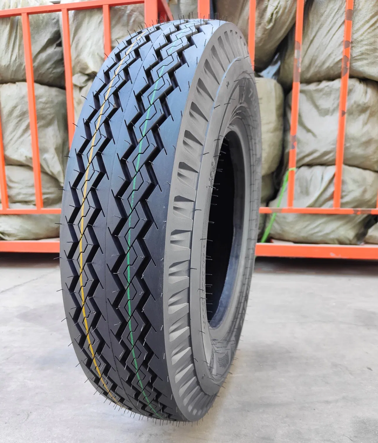 China Wholesale Truck Tyre TBB with DOT 14pr 16pr 6.50-15 6.50-16 7.00-15 7.00-16 7.00-20 7.50-15 7.50-16 7.50-20 8.25-16