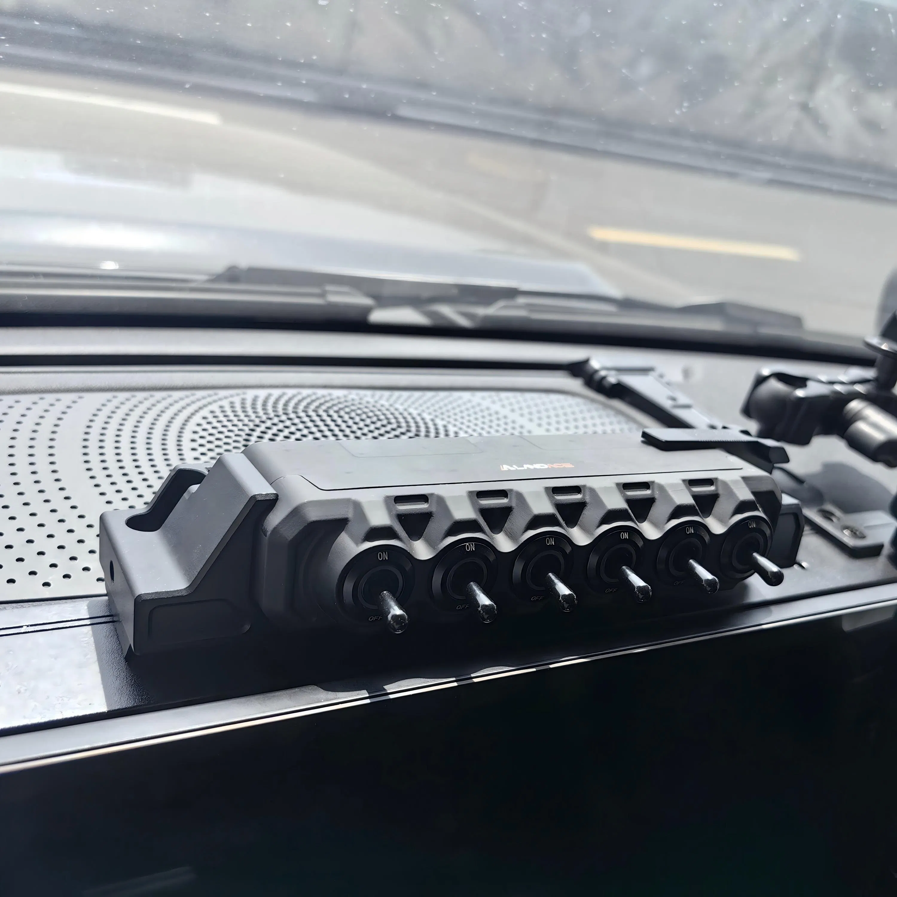 Smart Universal Wireless Auto Auxiliary Switch 6-Channel Light Control Switch