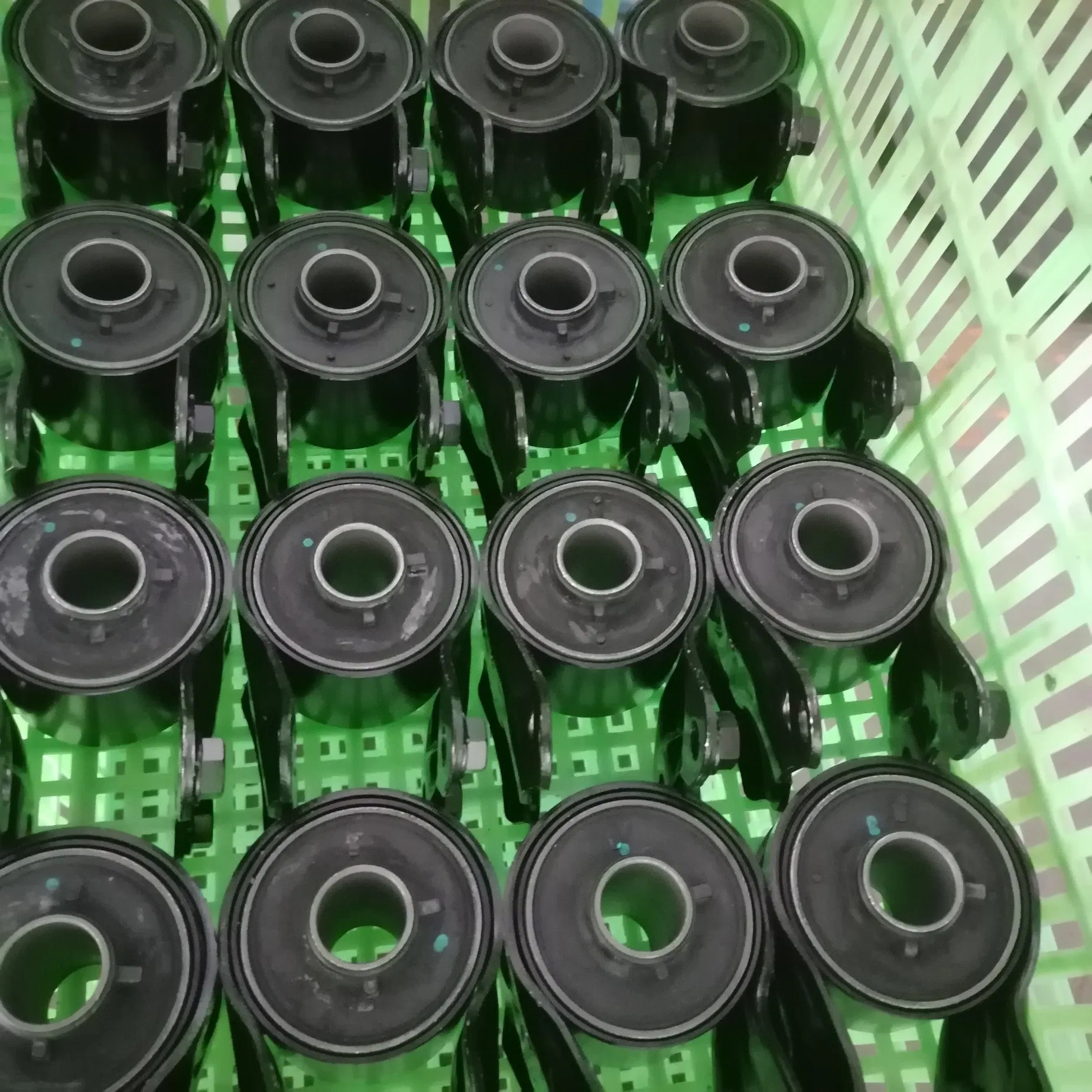 Втулка рычага подвески Ford D8UZ5781B