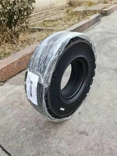 Solid Tires for Construction Machines