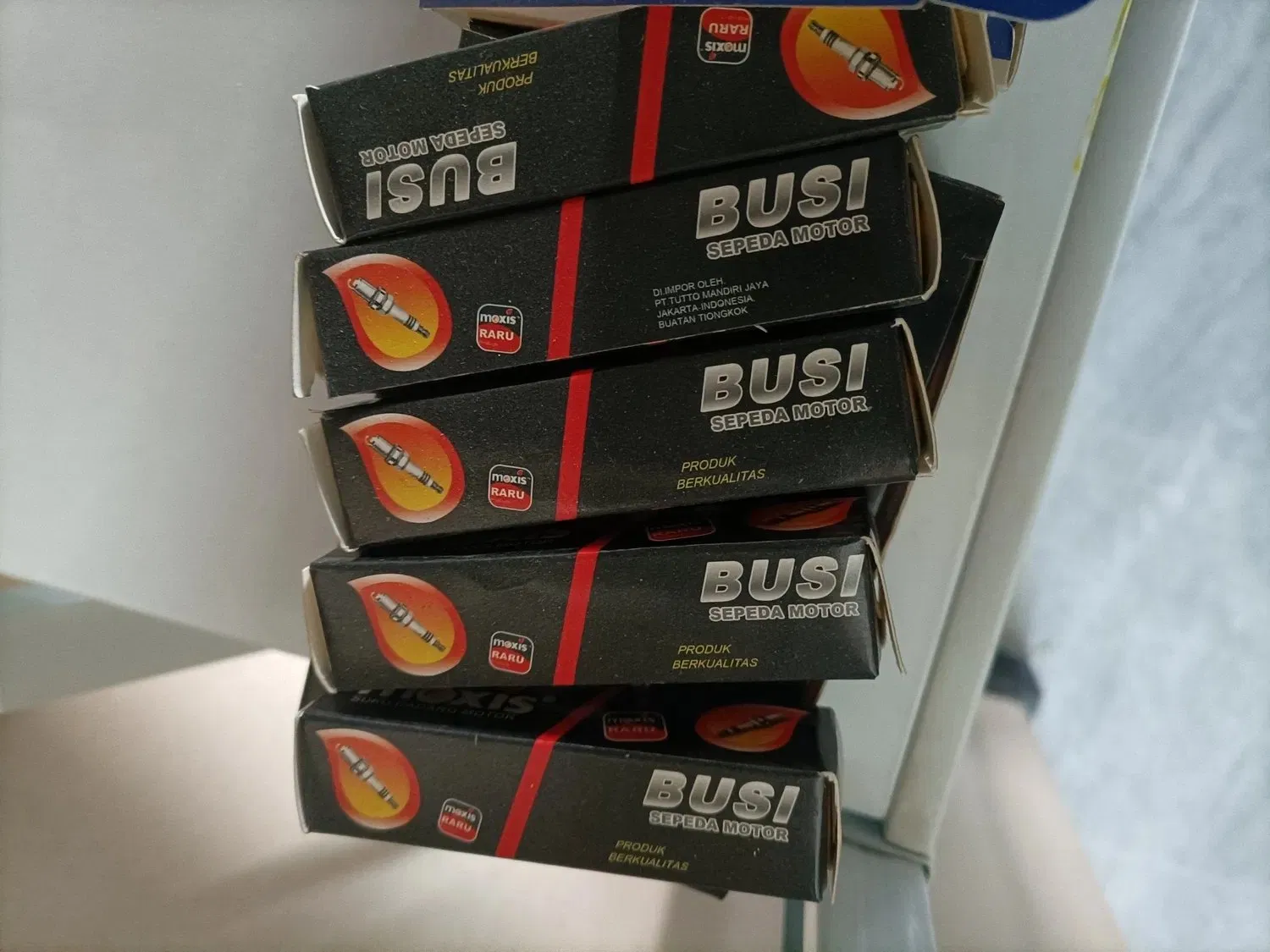 Иридиевая свеча зажигания F5TC для авто и мотоциклов