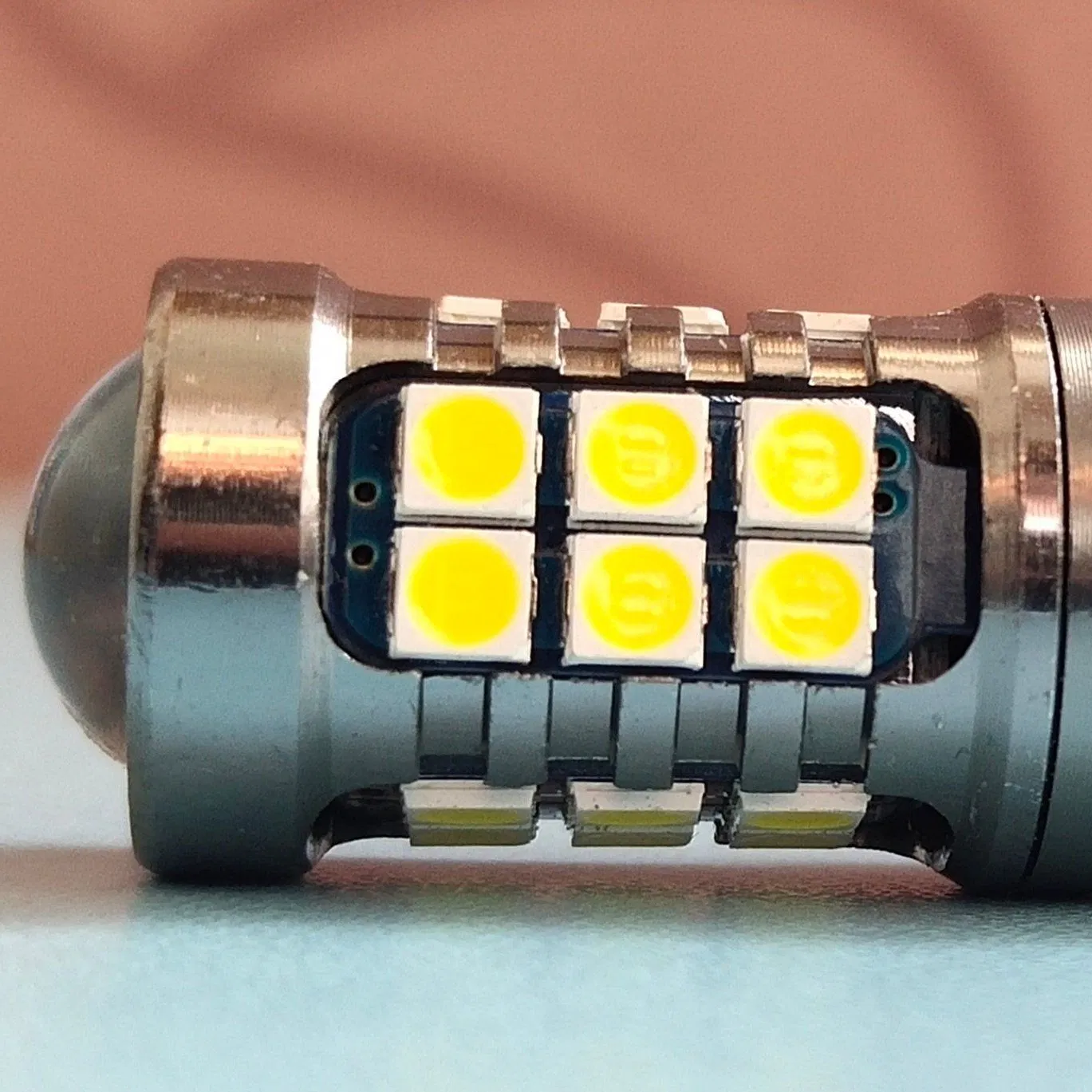 Светодиодная лампа T10 5W/6W для автомобиля