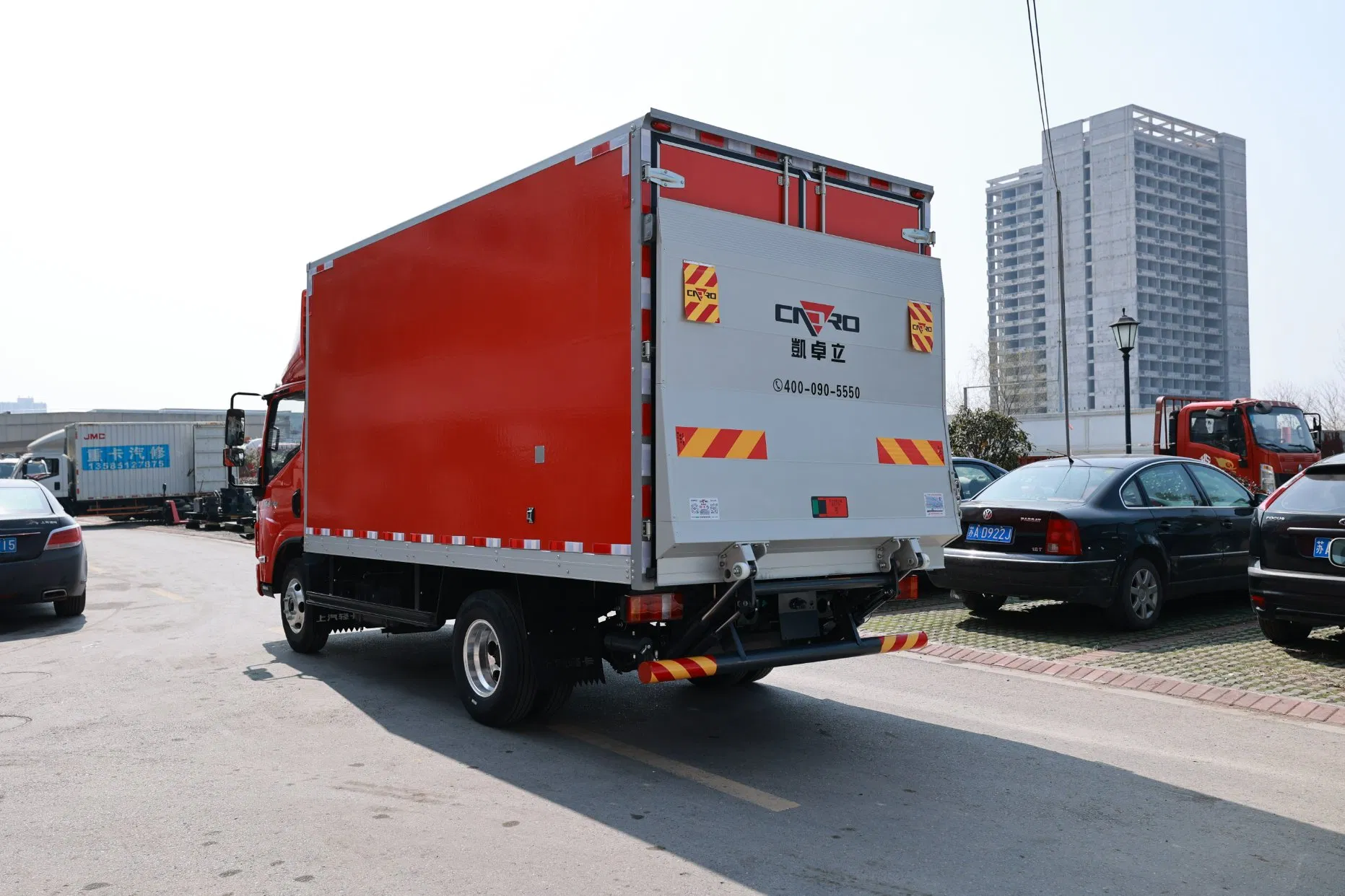 Truck Cantilever Hydraulic Tail Lift 3 Tons Aluminum or Steel Platform Loading and Unloading