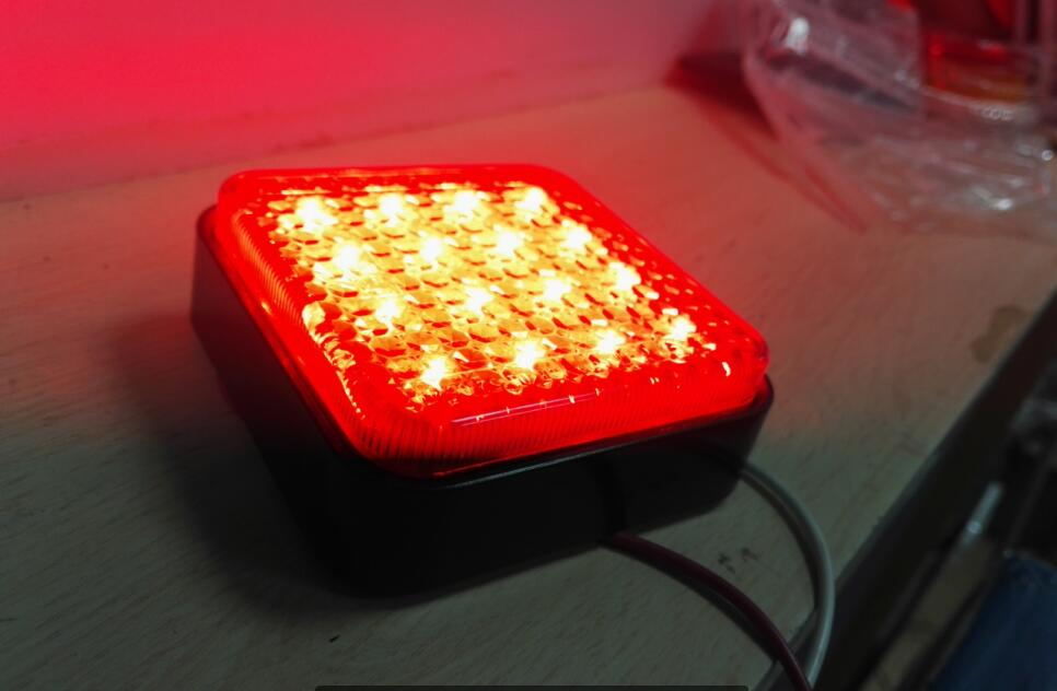 Задний фонарь LT121 E4 для Chevrolet