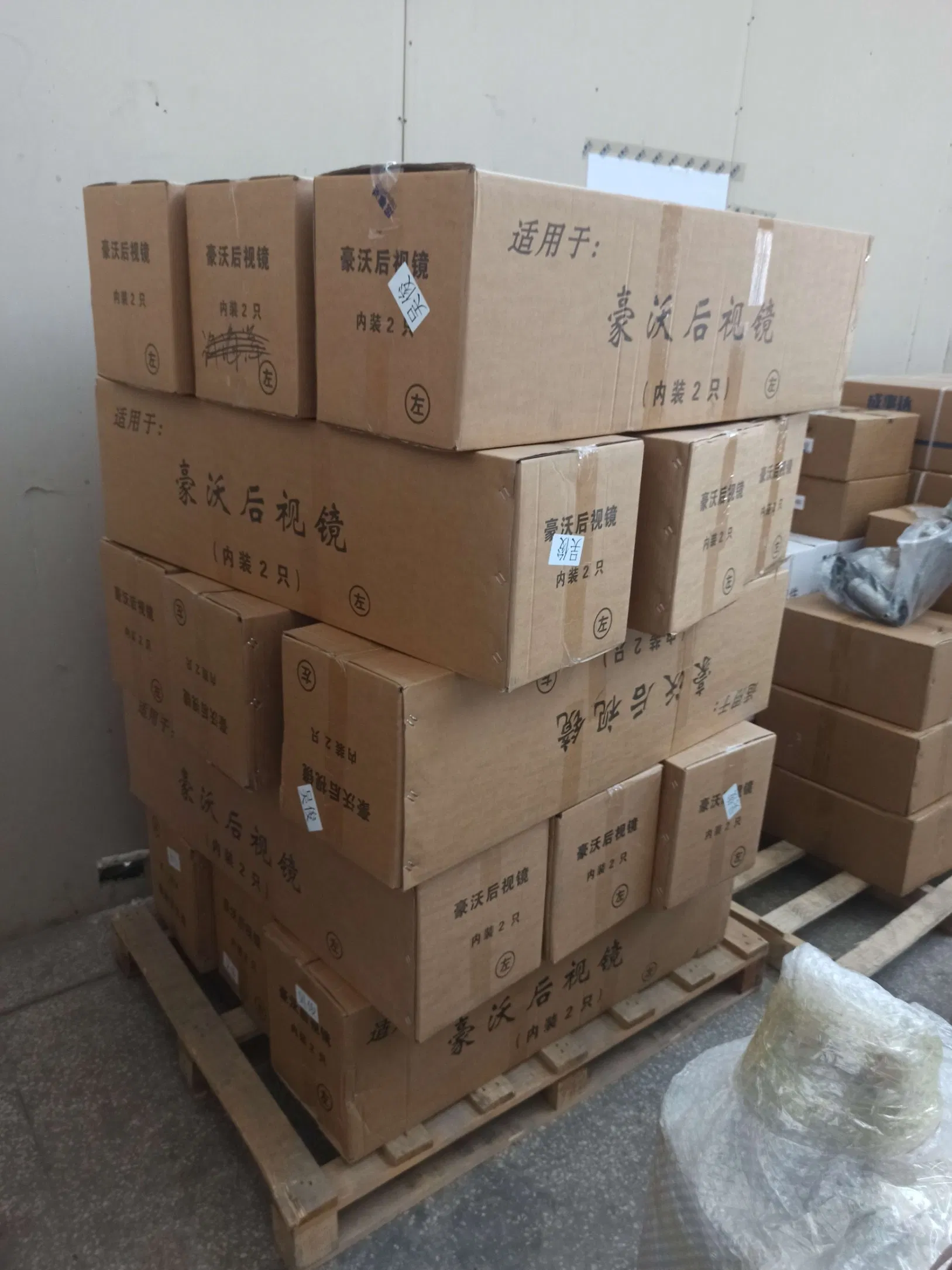 Sinotruk HOWO Truck Parts Rearview Mirror Side Mirror Wg1642770001 Wg1642770003