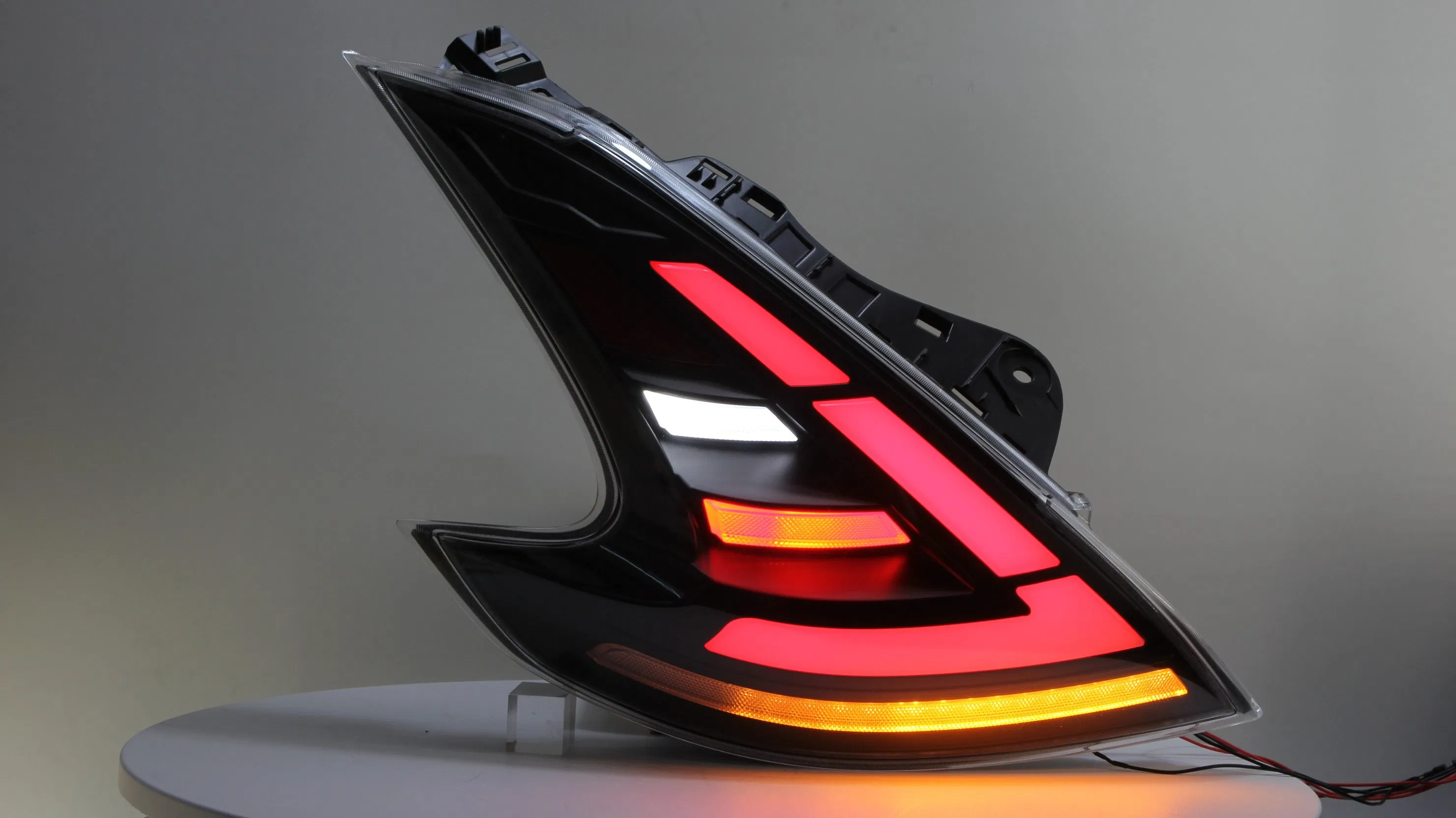 High Quality Colorful Dynamic Sequential Rear RGB Lamps for 370z Clear Taillights Smoke Taillights for Nissan 370z 2013-2019
