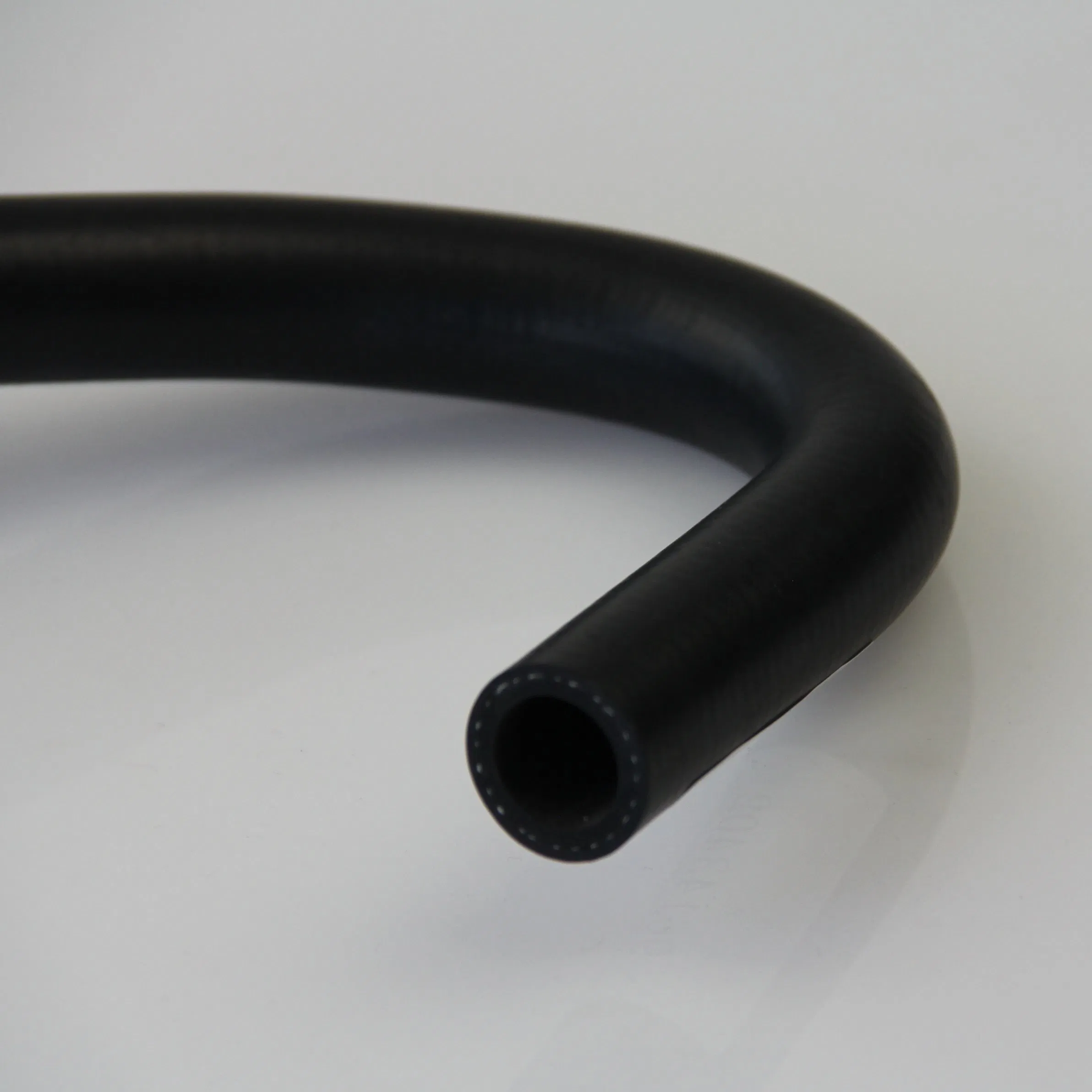 Патрубок радиатора/отопителя 96143402, водонепроницаемый