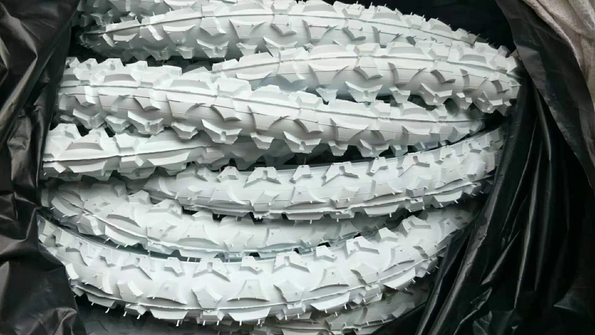 Шины для велосипедов, электровелосипедов и мотоциклов