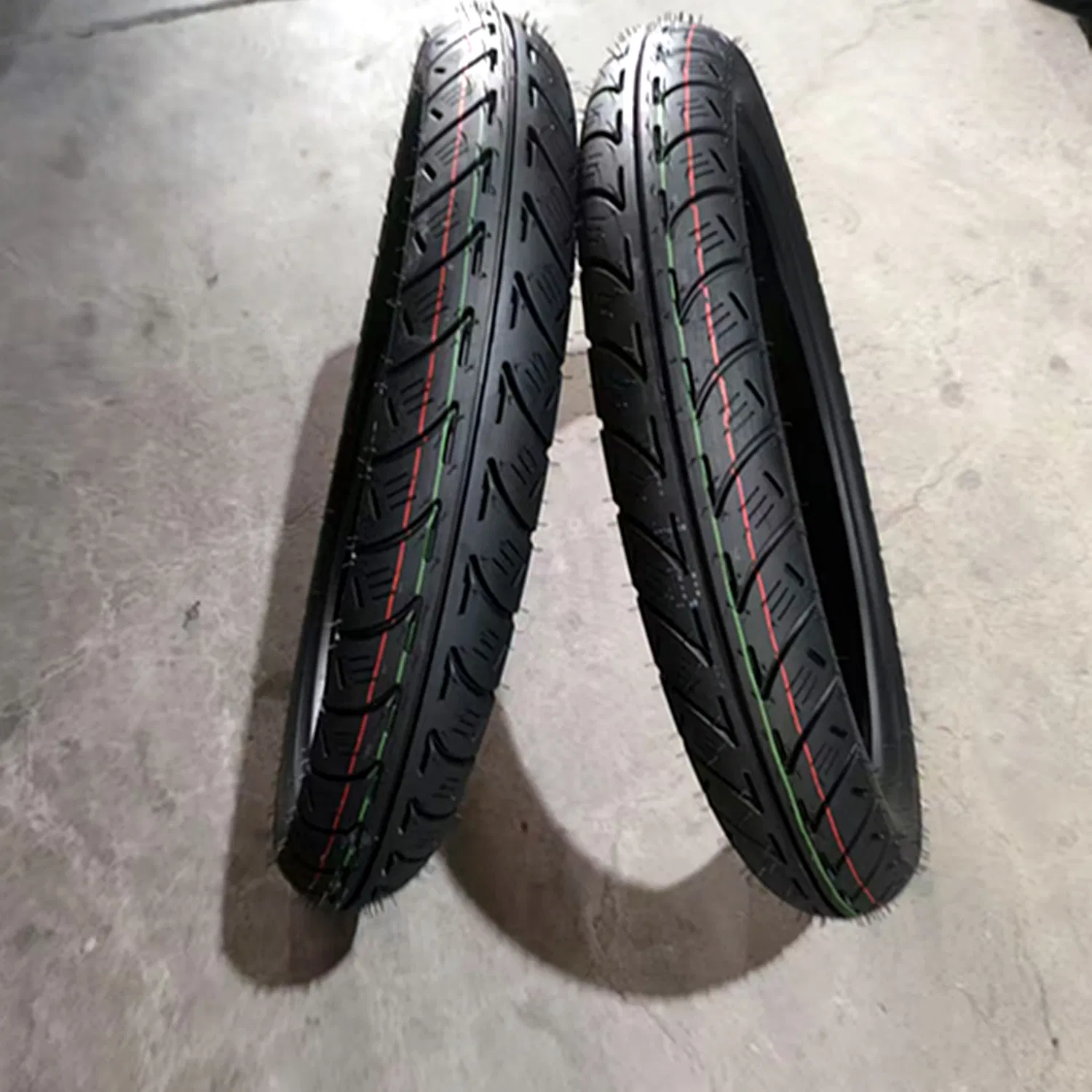 Мотошина 3.00-17 бескамерная, внедорожный протектор