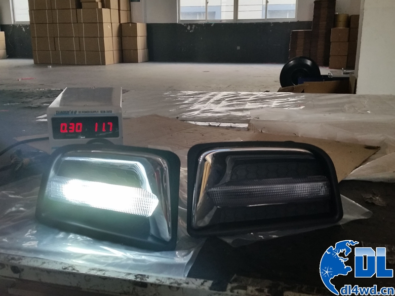 Противотуманная фара на бампер для Dmax 2012