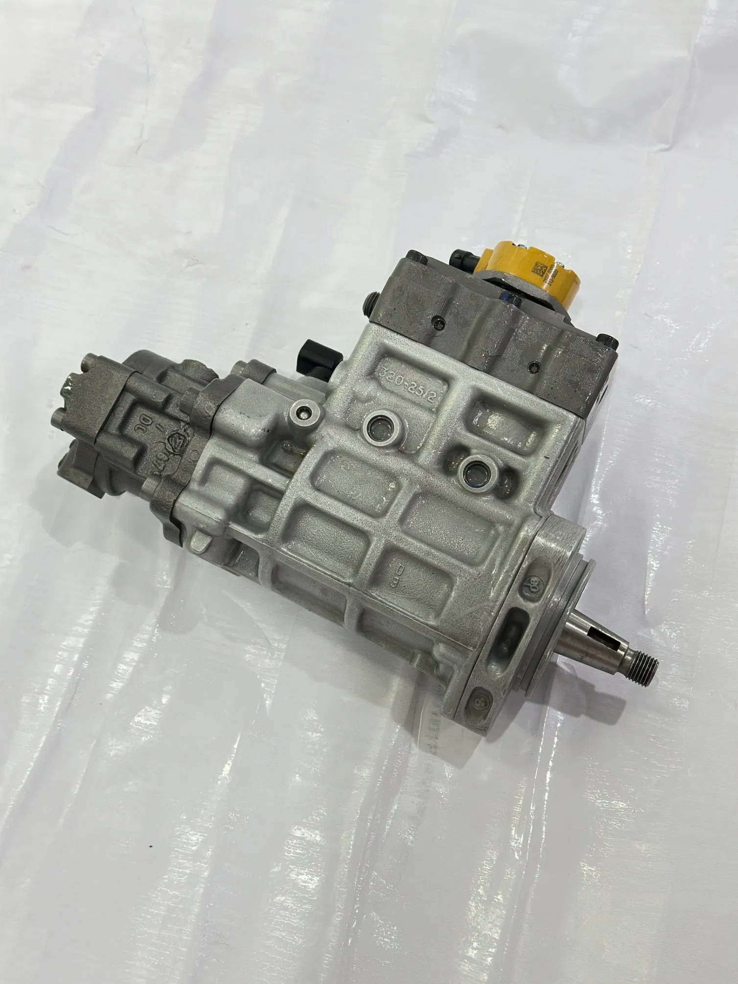 Cat Fuel Injection Pump 326-4635 32f-61-10302 Excavator 320d Engine Parts C6.4 Diesel Pump
