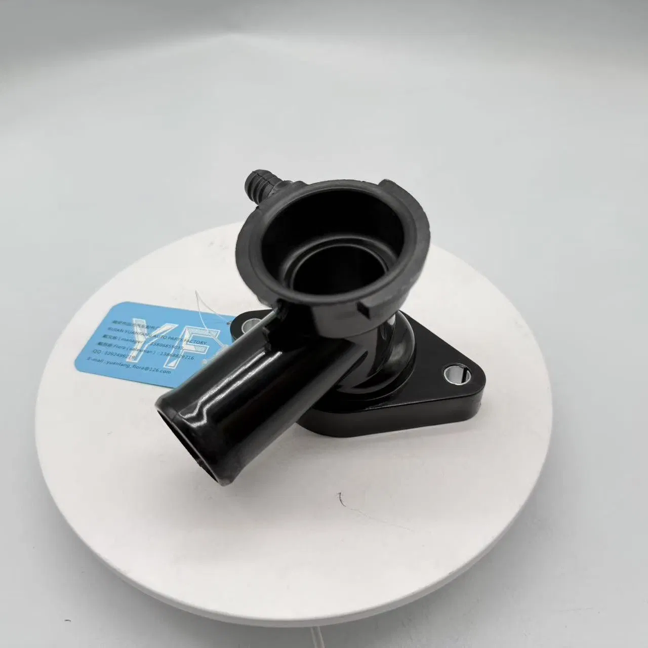 Корпус термостата 4663501 для Chrysler Neon, Stratus (94-01)