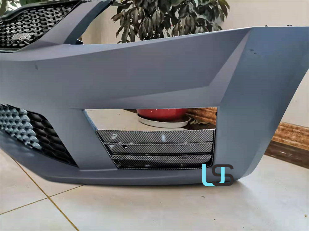 Auto Modified Front Bumper Grille Body Kit for Octavia A7 RS