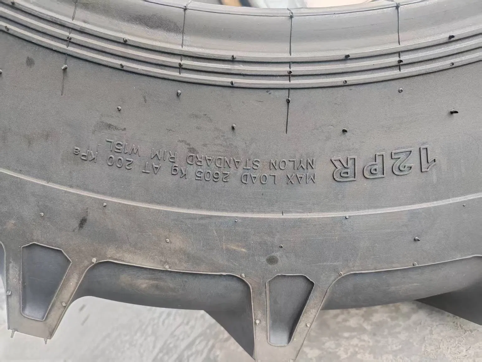 Tractor Tyre Rice Field Tyre 18.4-30 R-2 Agricultural Tyre