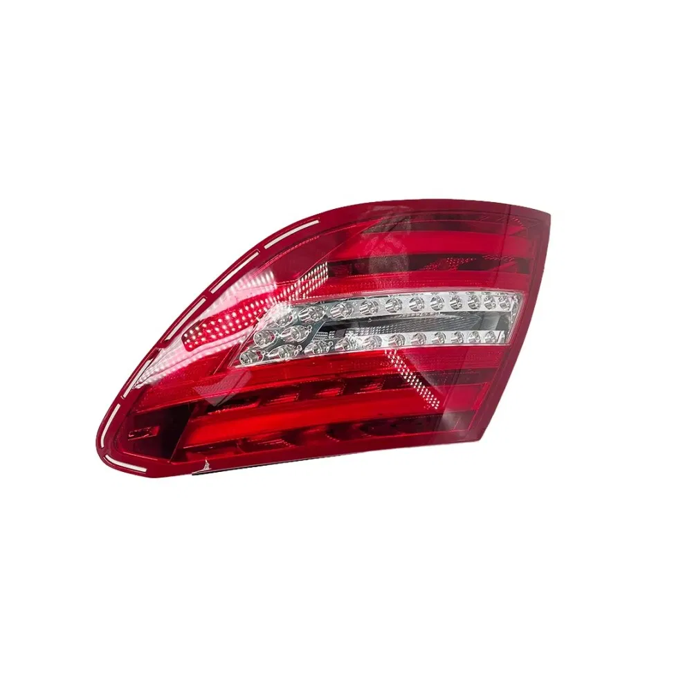 Стоп-сигнал задний фонарь для Mercedes C-Class W204 2011-2013