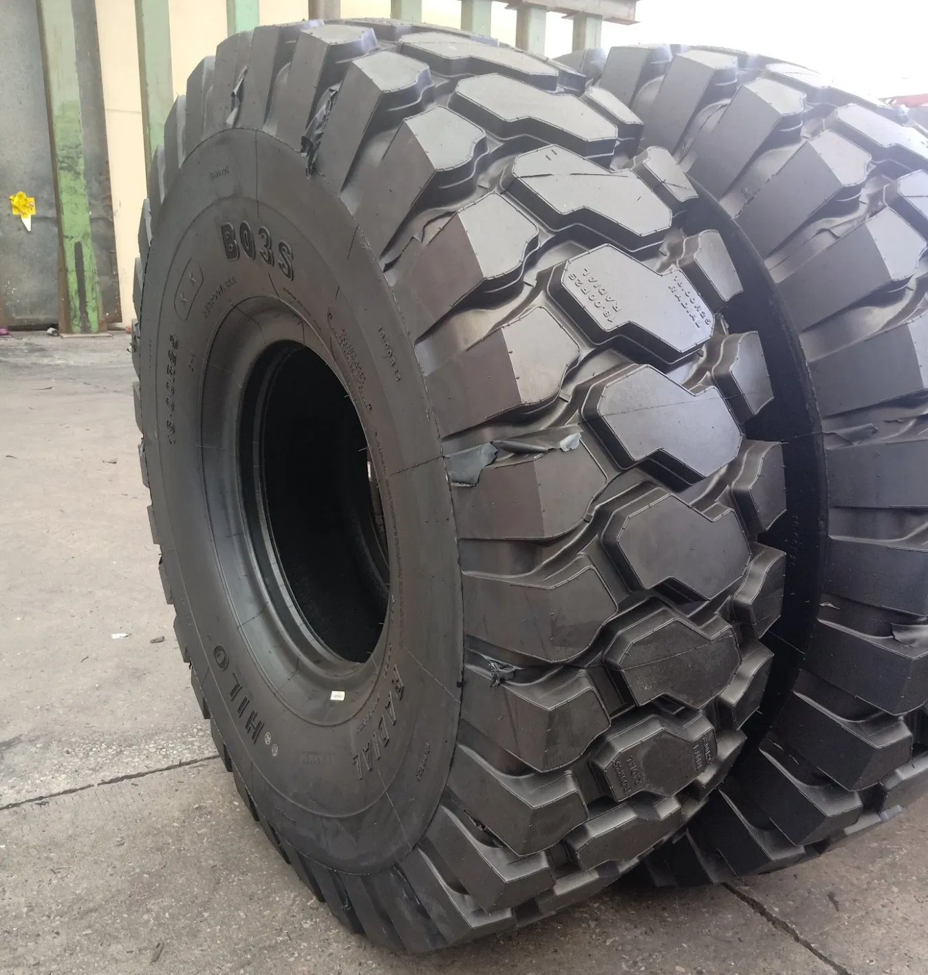 Шина внедорожная All Steel Radial 23.5R25, 26.5R25 Hilo