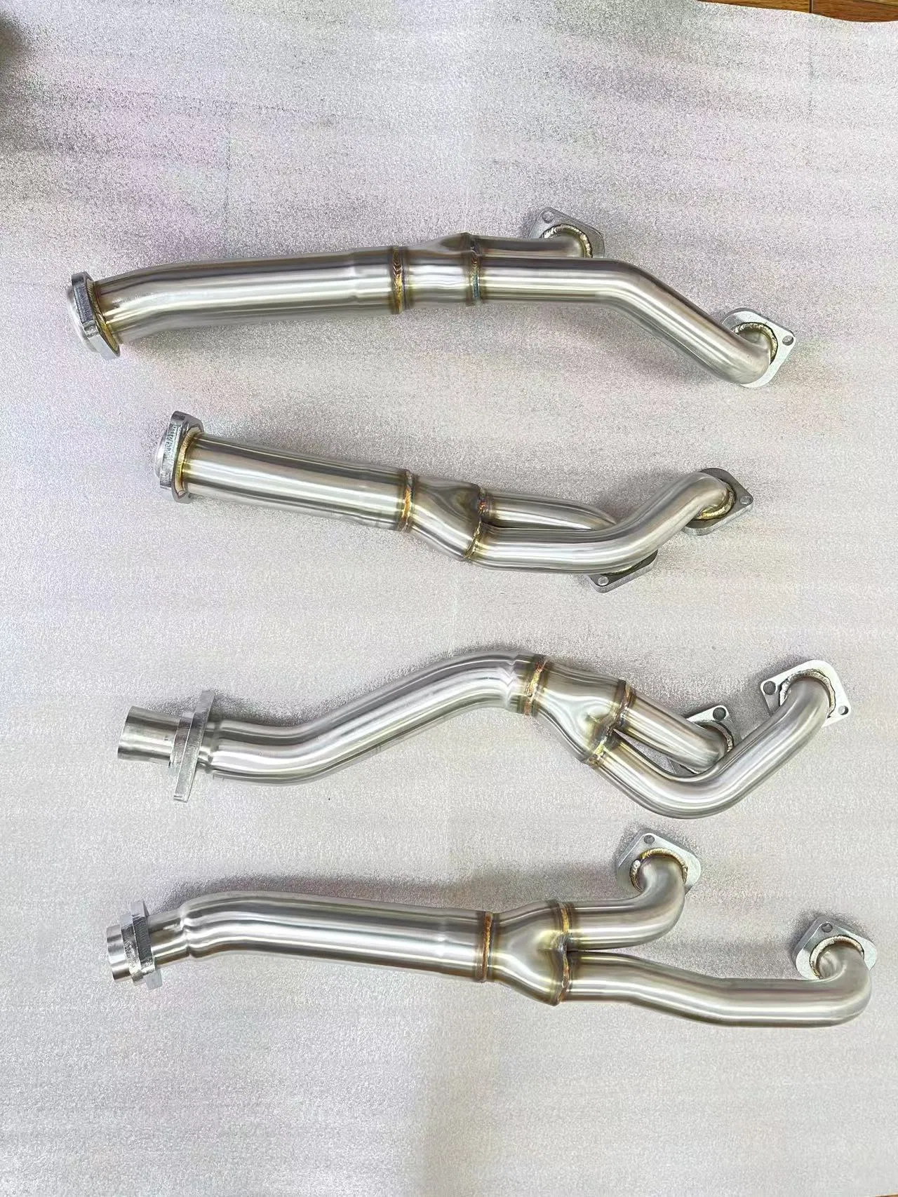 Выпускной коллектор для BMW E38 740/E39 540/M5/Z8