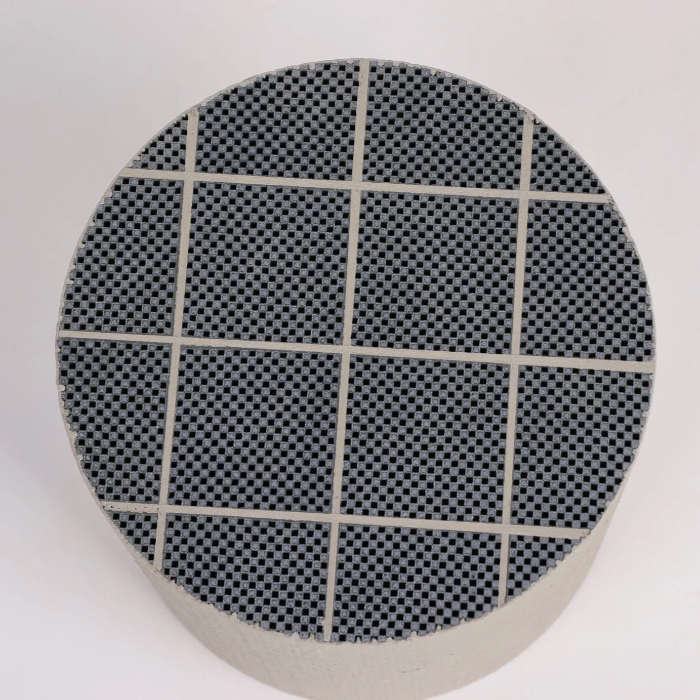 Катализатор выхлопной системы для грузовиков и авто