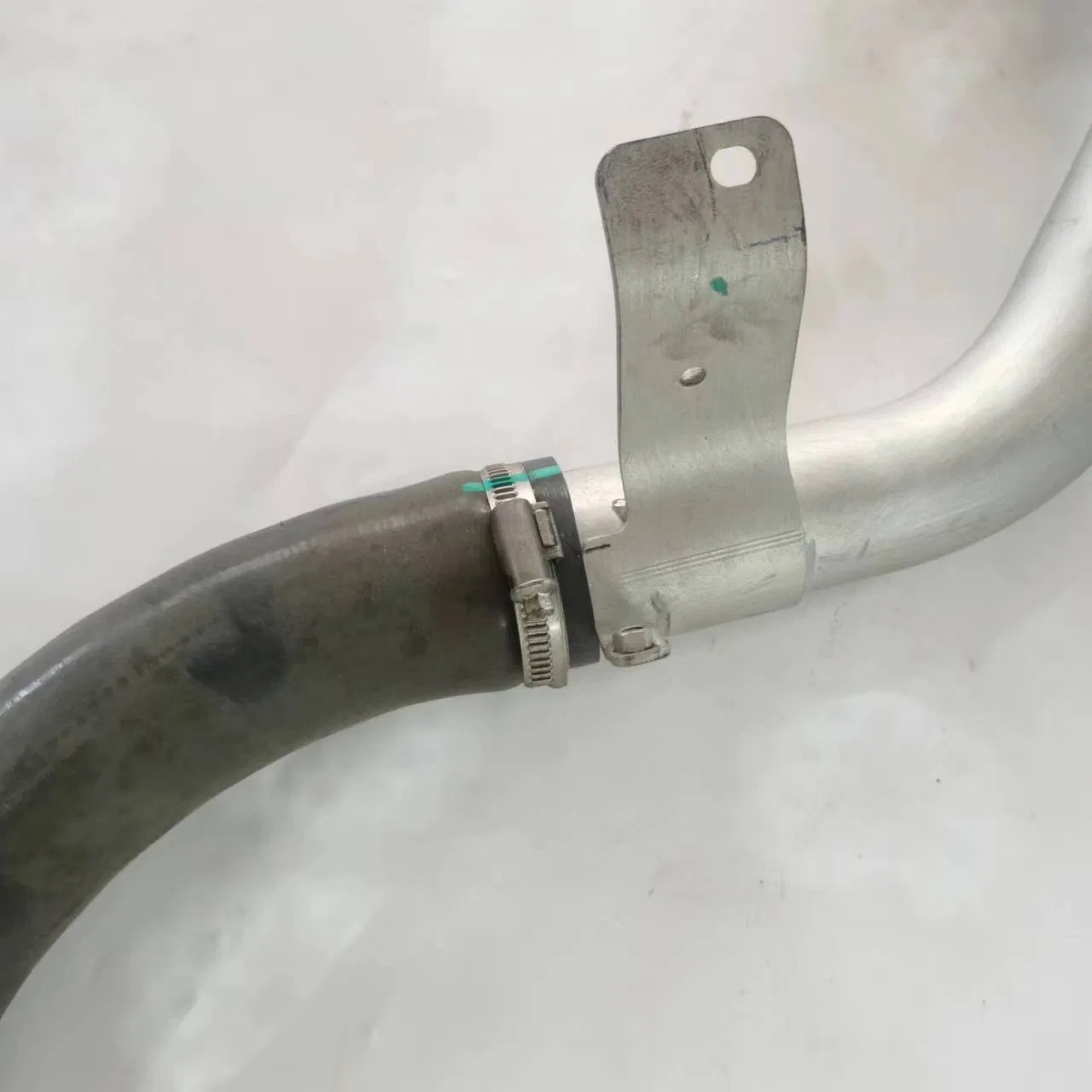 Патрубок интеркулера Saic Maxus V80 Euro 4 C00061551