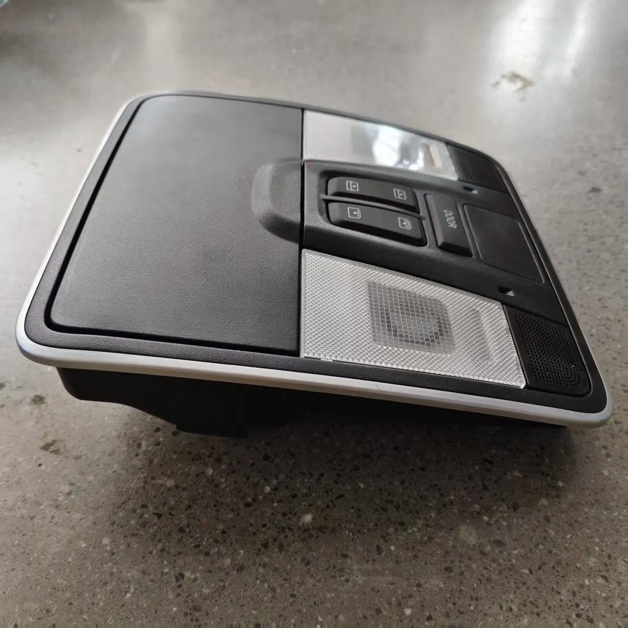 Changan CS55 Original 3785010-Aw18 Ceiling Switch Assembly with Front Dome Light