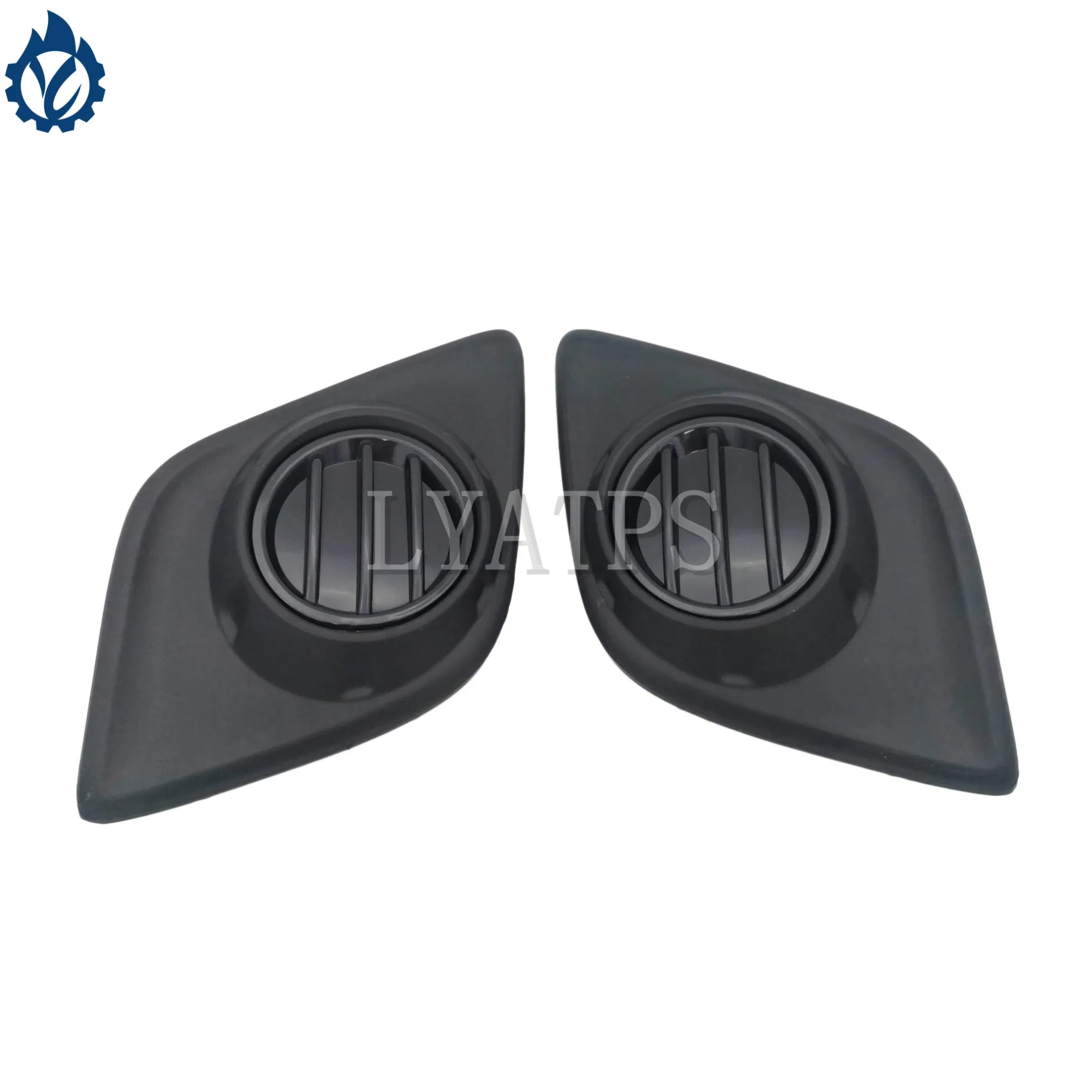 Защитная крышка противотуманной фары Toyota Revo 2015