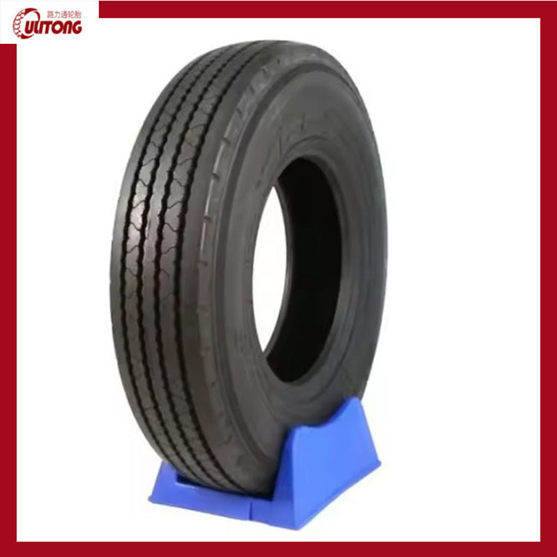 Longmarch Wanli Roadlux Boto Sunfull Roadx Leao Linglong Roadone Commercial 295/75R22.5 1000R20 Tire for Trucks 11R22.5