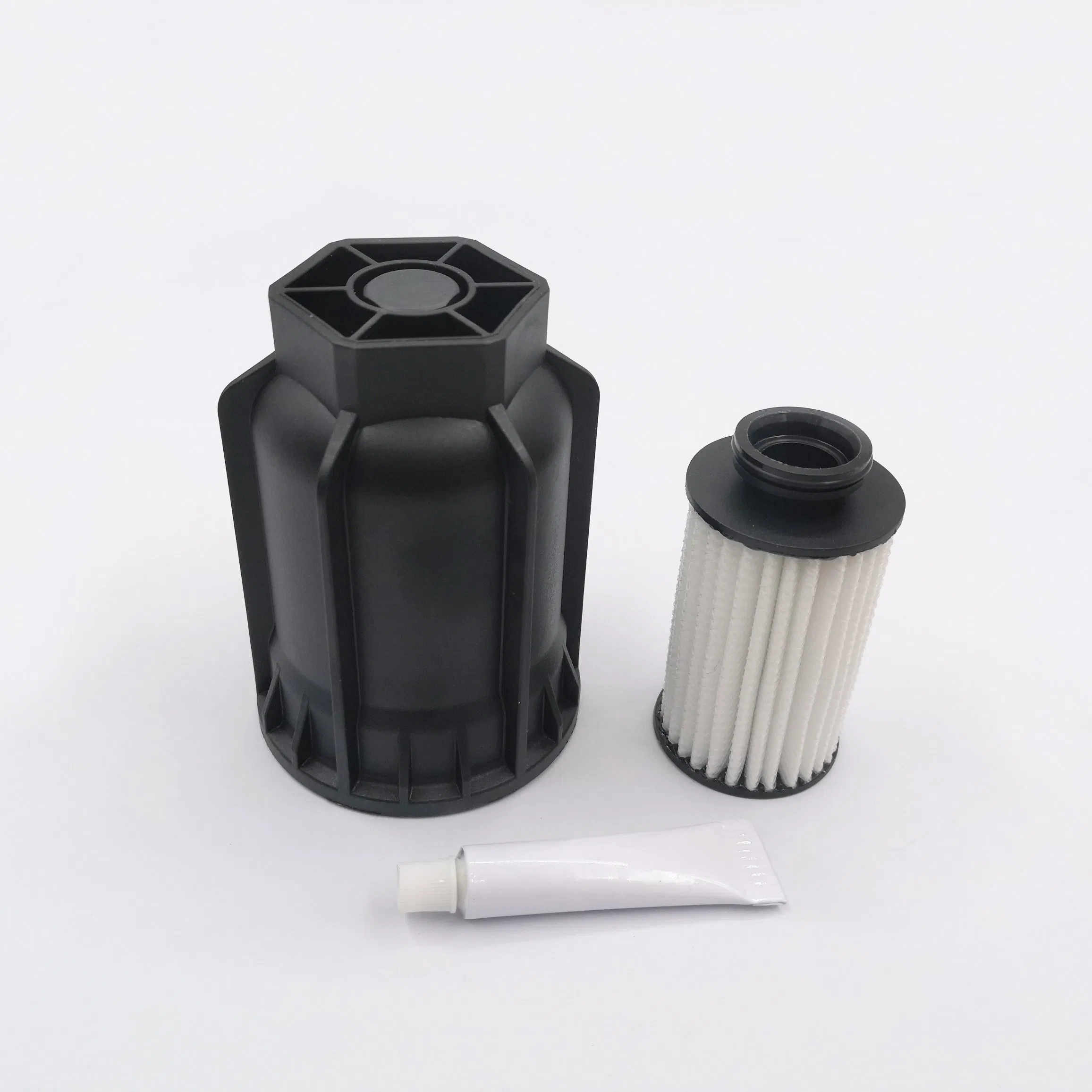 Transmission Fluid Filter Truck Engines UF106 4388378 1421089 A0001421089 Urea Filter