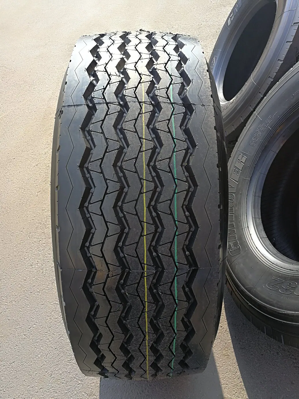 Truck Tire 385/65r22.5 with Saso Certificate