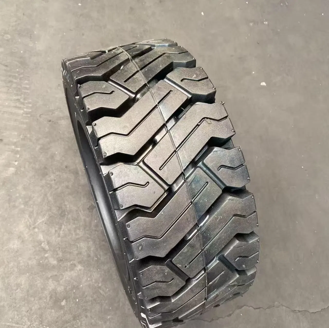 Truck Tyre 12.00r20 20pr Tyre Prices Truck Tire Tires From China Tyre 315 80r22.5 Chinese Truck Tyre with Competitive Price Tyre 12.00r20 Price Tires for Sale