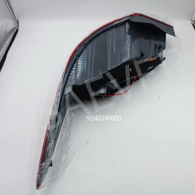 Tail Lamp 92401h0200 924024L600 81551-0K010 81561-0K010 81551-0d070 81561-0d070 81551-12A20 81561-12A20 81551-0r010 81561-0r0102 6550-3ta0a 26555-3ta0a