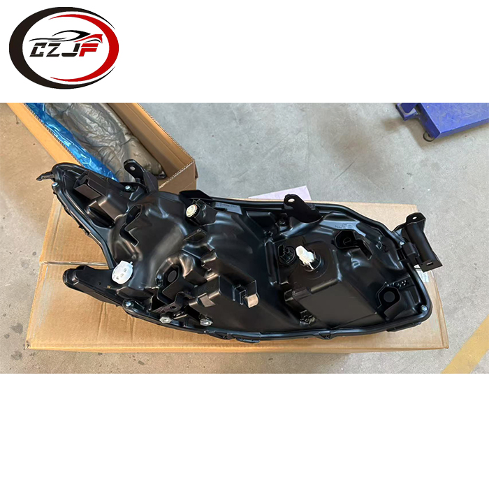 Передние фары LED для Toyota Camry 2023-2025