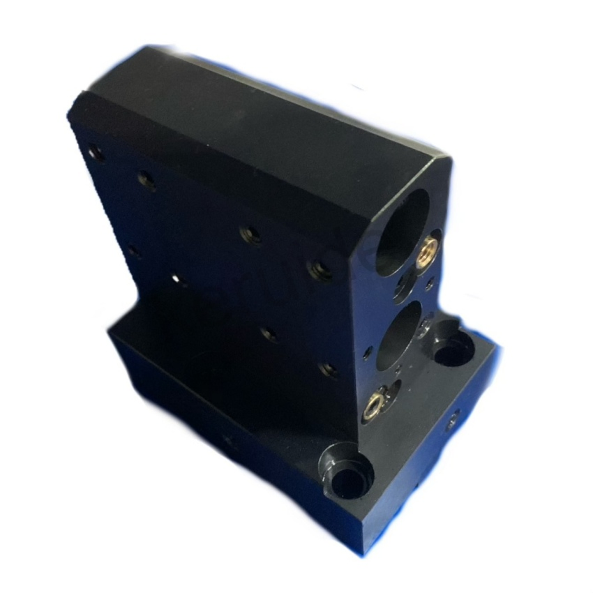 Усиленная опора двигателя для грузовиков