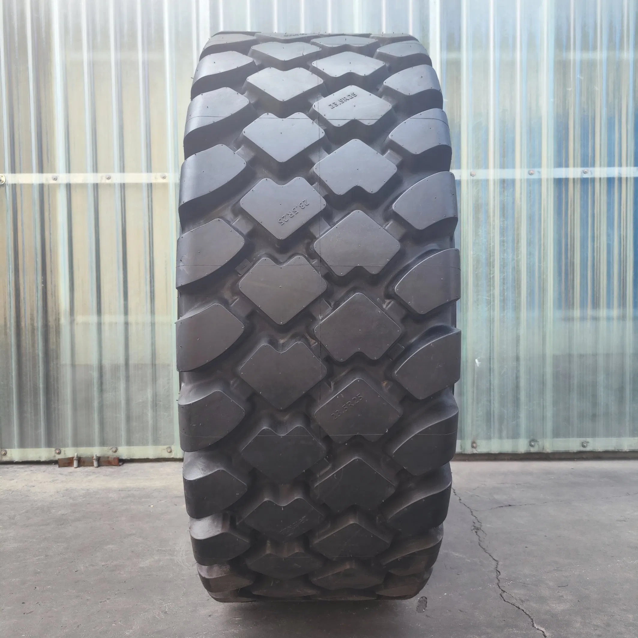 Premium 23.5r25 OTR Tyre for Heavy Mining Vehicles
