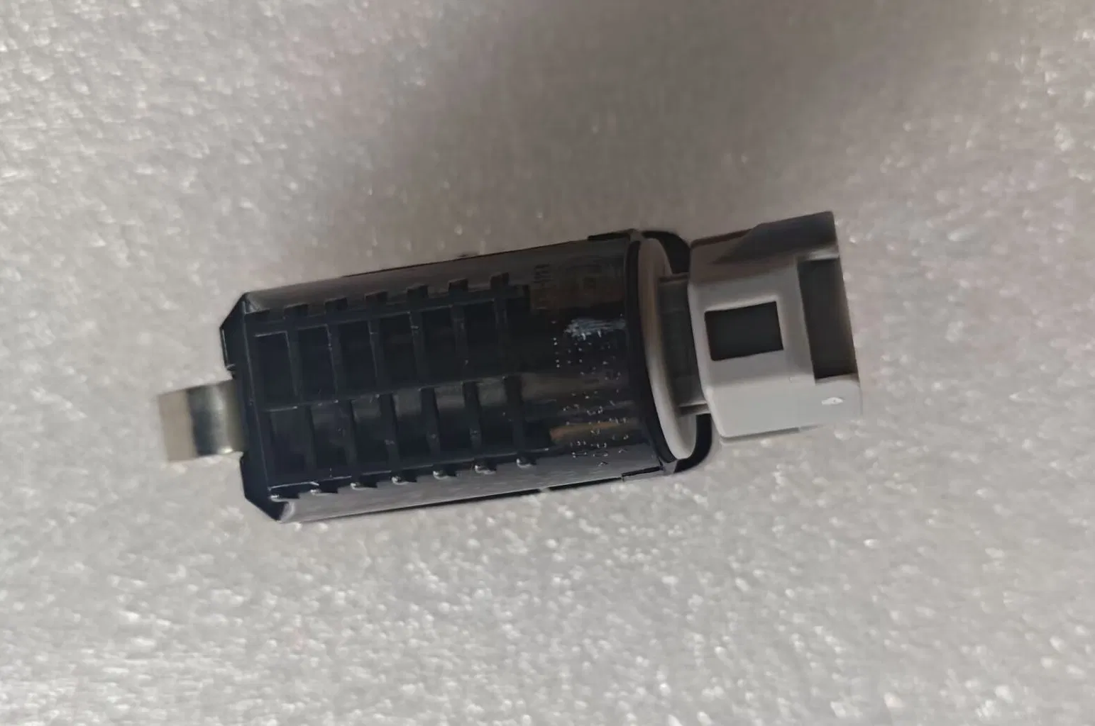 Фонарь подсветки номерного знака Maxus C00309677