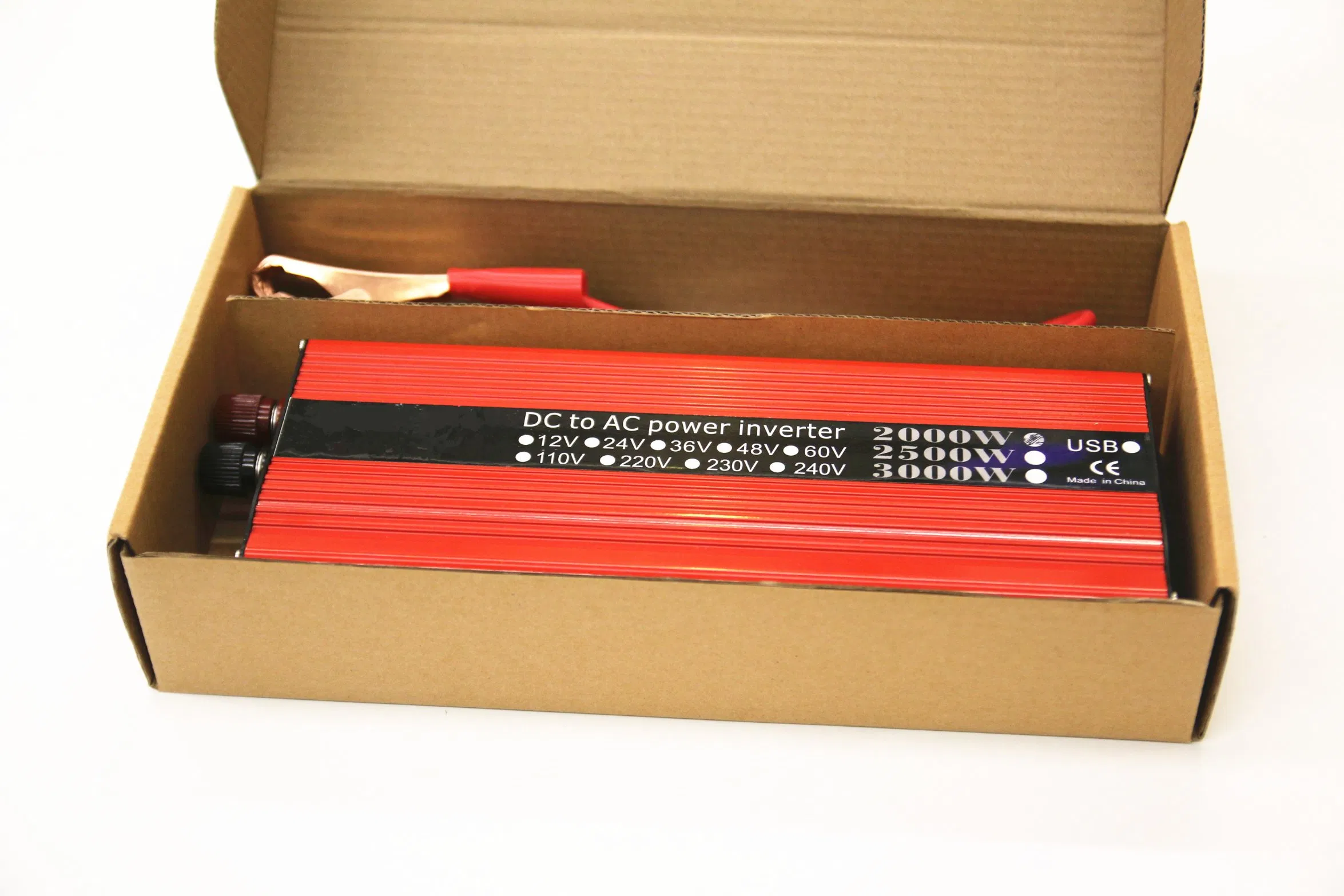 Инвертор 12/24В в 220В 1200Вт для авто и солнечных систем