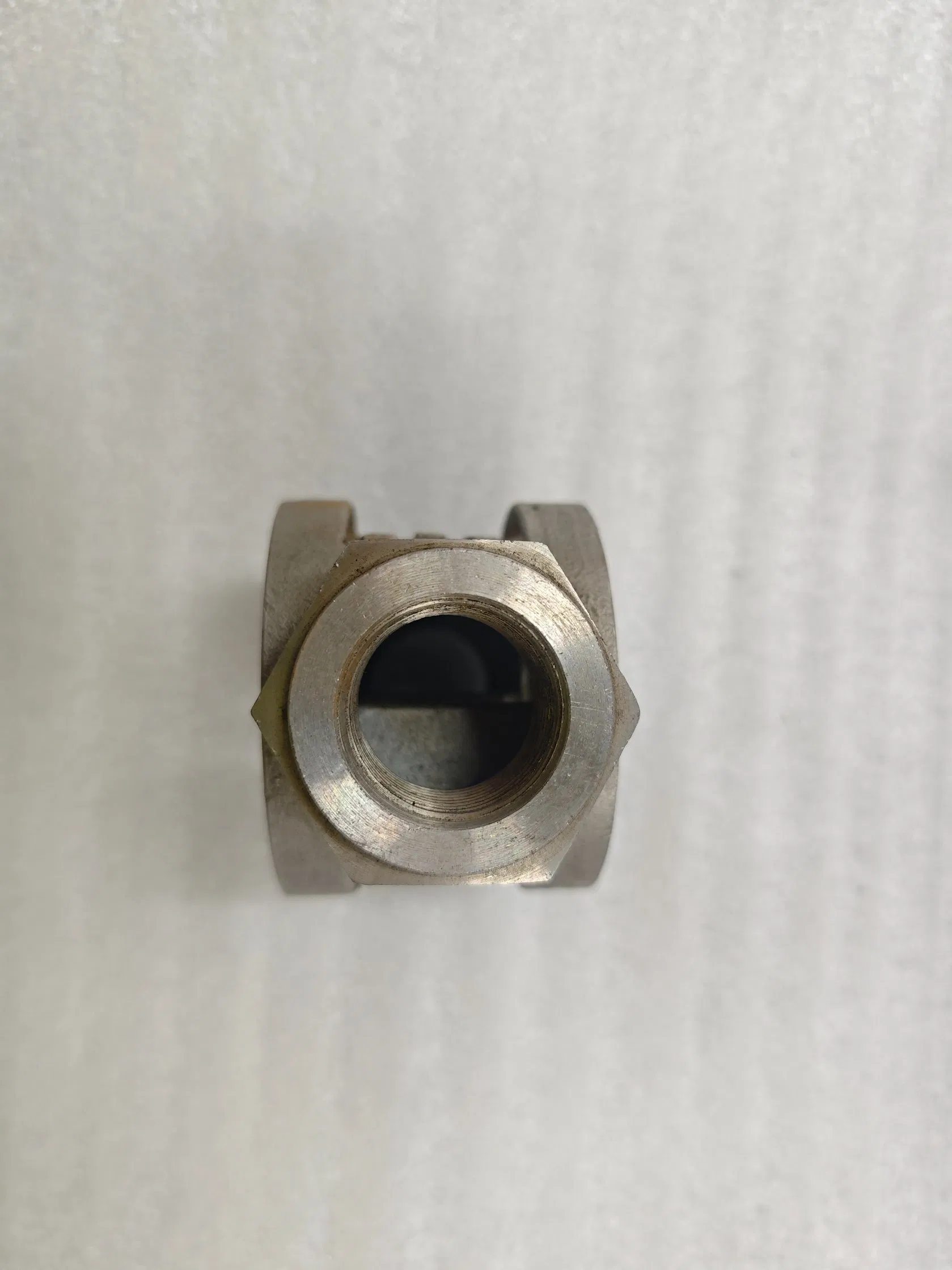 Регулируемый воздухозаборник для авто