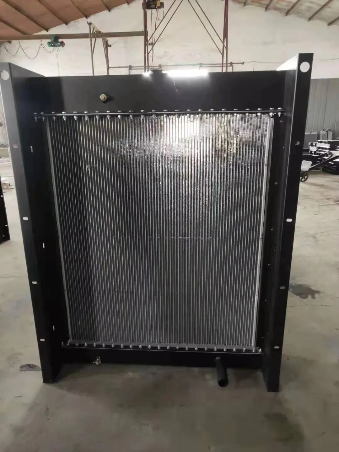 Алюминиевый радиатор охлаждения двигателя автомобиля