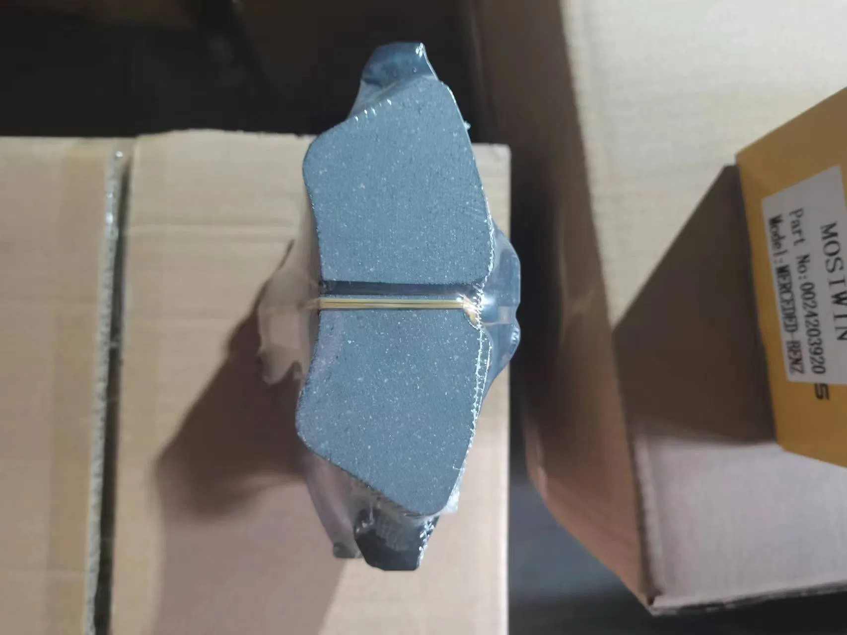 Тормозные колодки Mercedes Benz Bus передние GDB1220