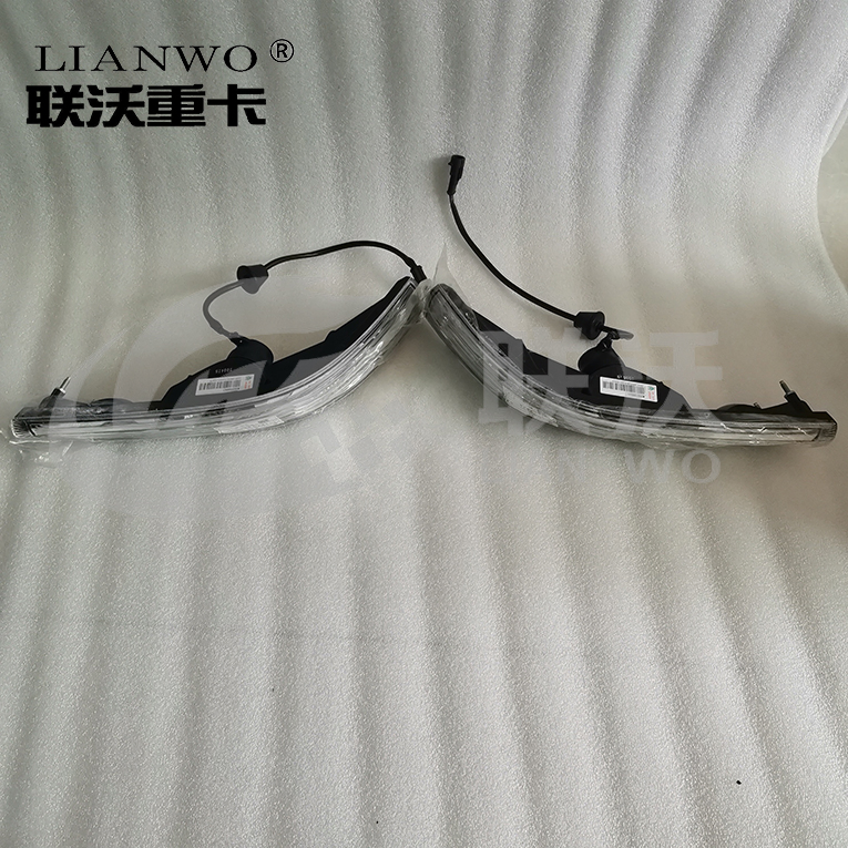 Габаритный светодиодный фонарь HOWO Wg9925720003