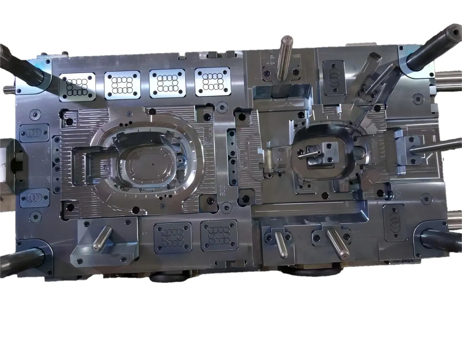 Automotive Charging Port Plastic Injection Car Accessories Parts Auto 2K Mould