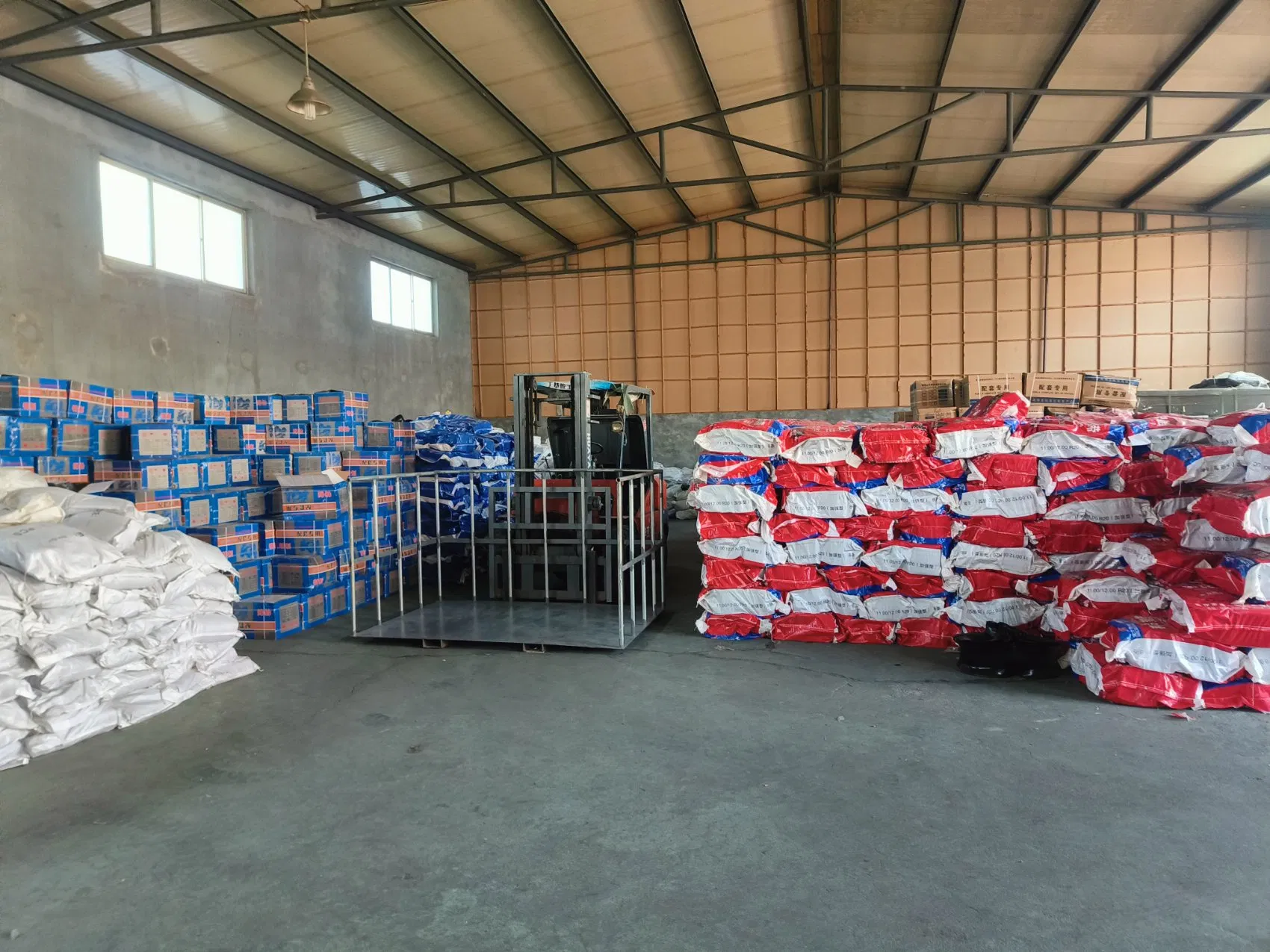 Мотошина 3.00-17 бескамерная Ds256