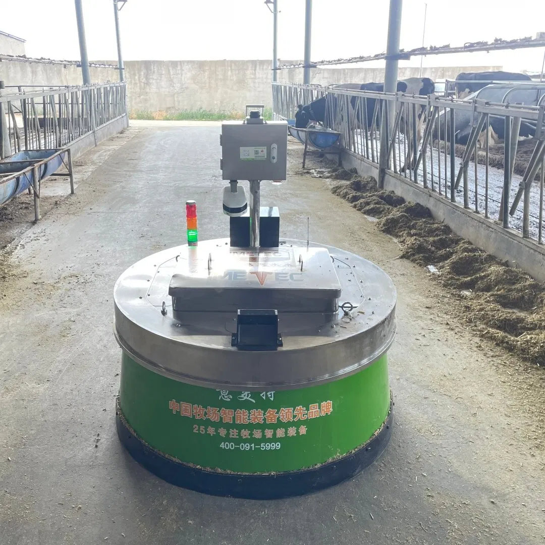 Электрический робот-толкатель корма для коровников