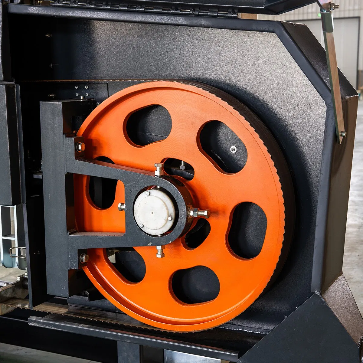 Промышленная горизонтальная ленточная пила для древесины