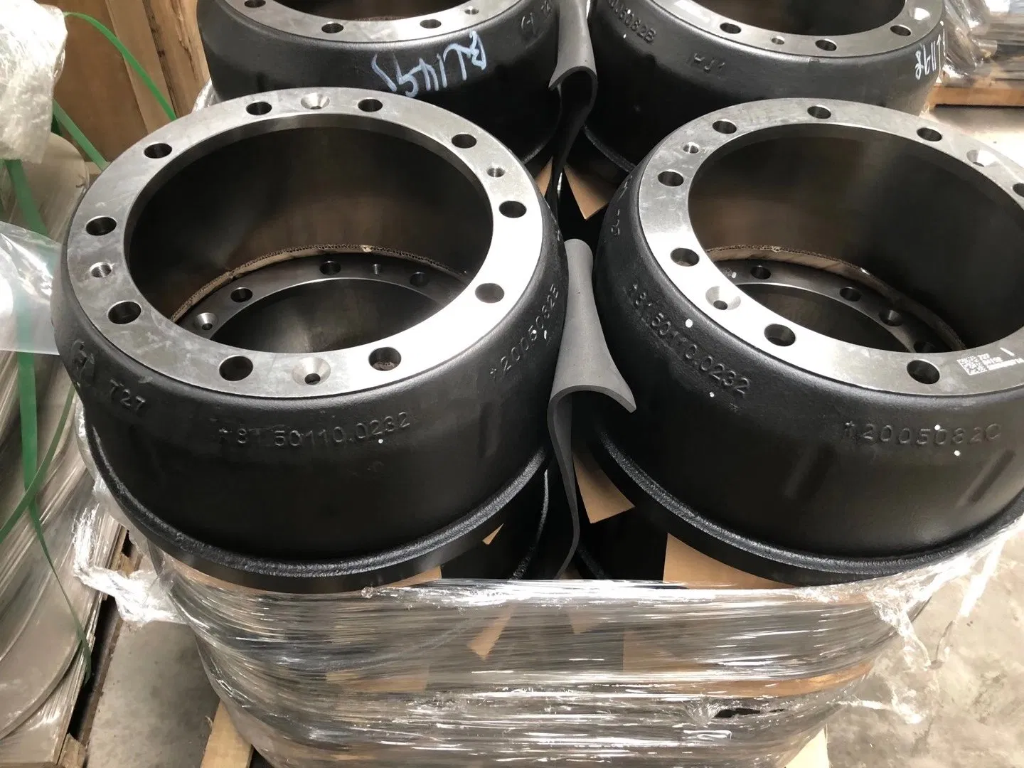 Тормозной барабан для грузовиков Sinotruk, FAW, Auman