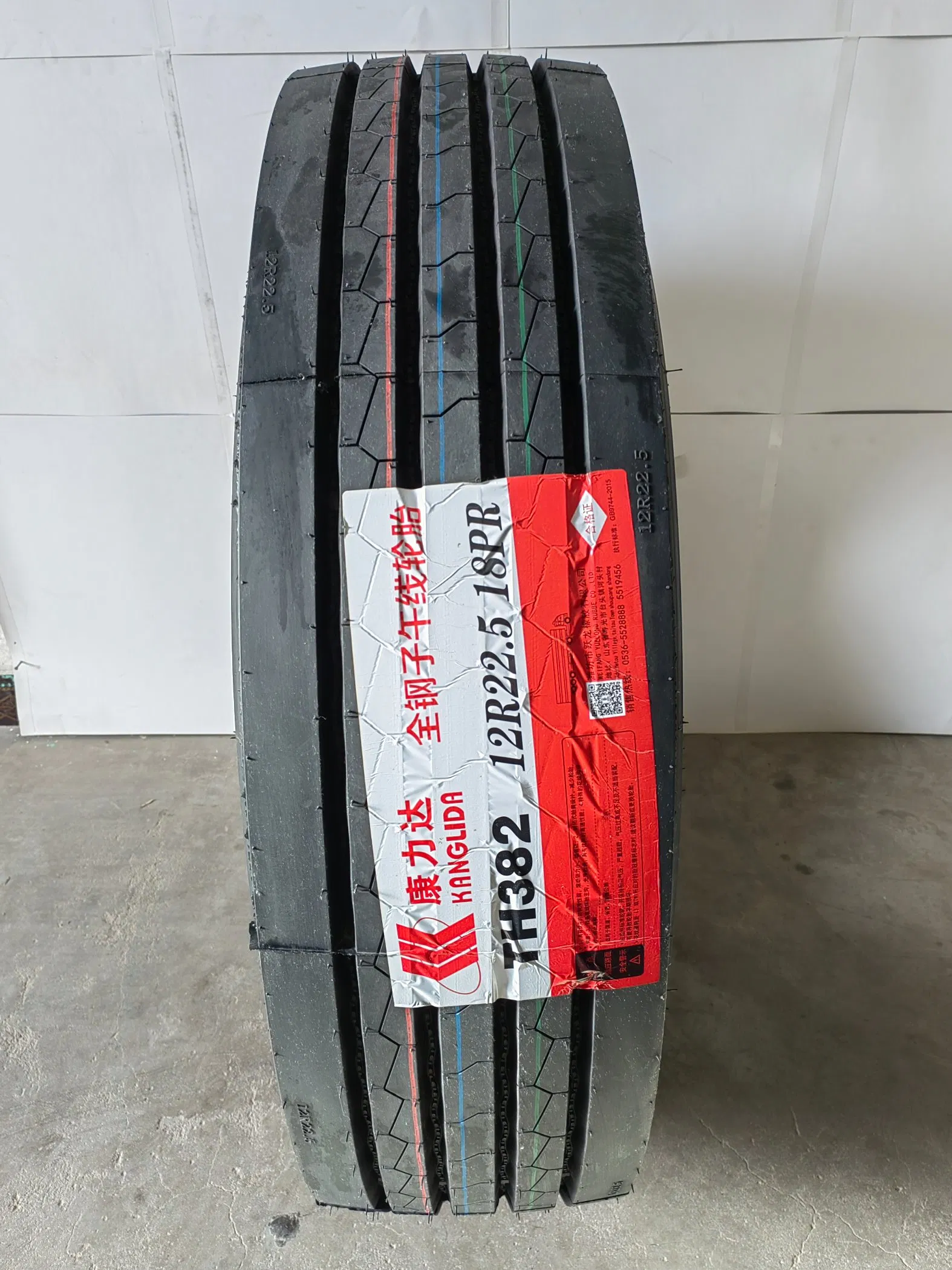 Грузовая шина 12R22.5 стальная радиальная 18PR