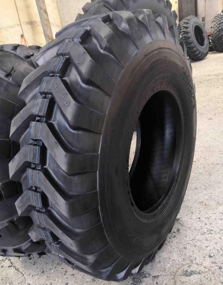China Grader Tire 14.00-24, 13.00-24 14.00X24 OTR Loader Tyres of G2