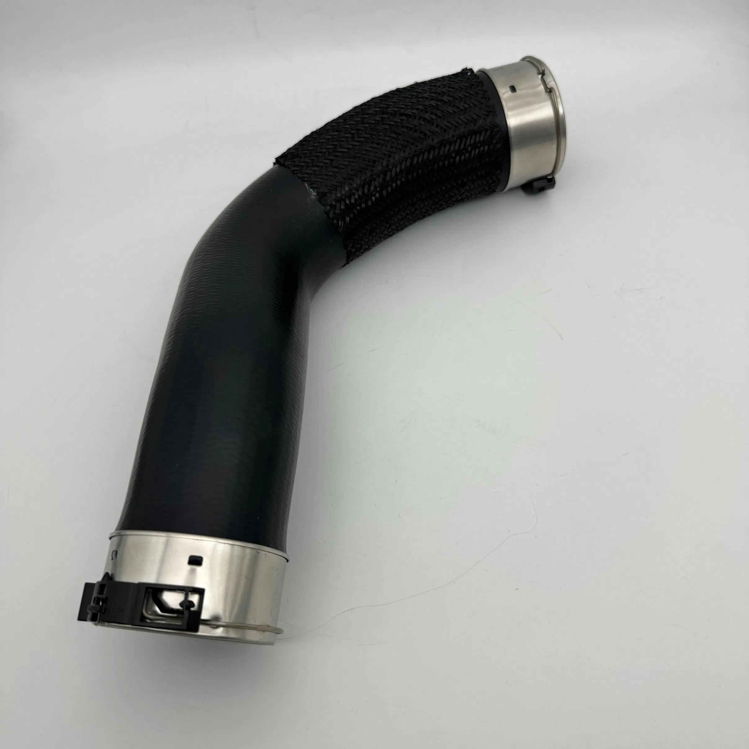 Воздушный патрубок интеркулера 14463-4KV2A