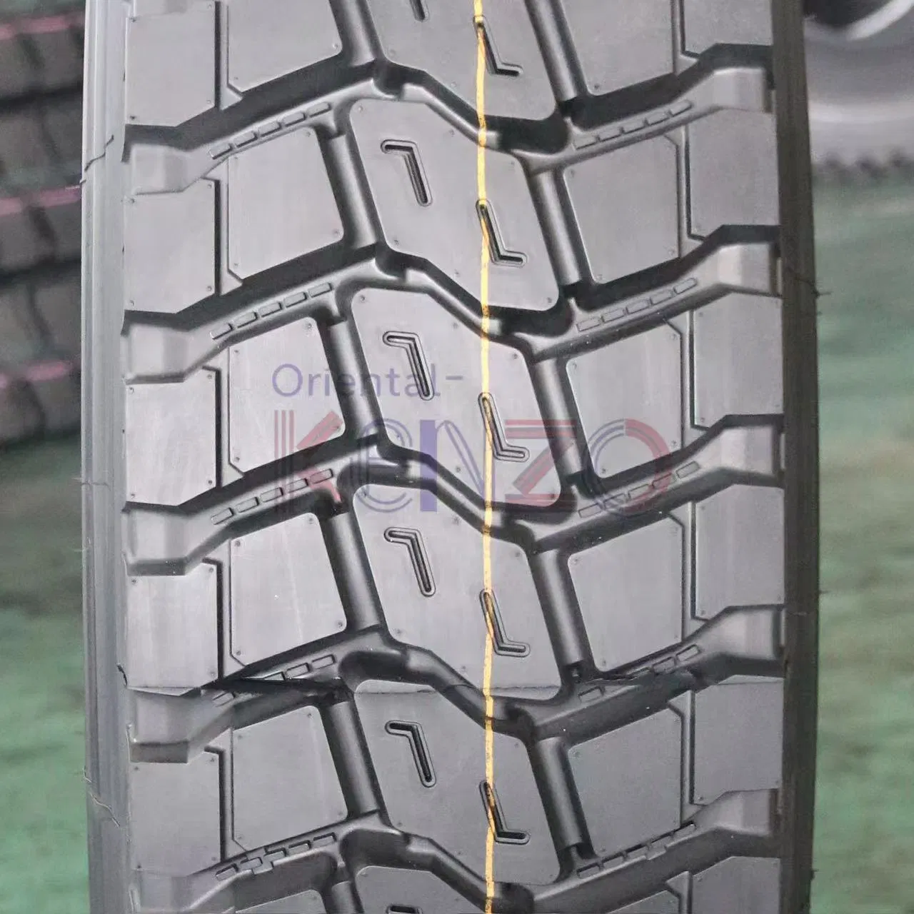 Factory Bulk Wholesale Prices OTR TBR PCR/Heavy Duty Truck Tires/All Steel Radial TBR Tyres 9.5r17.5 215/75r17.5 12r22.5